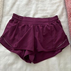 Lululemon Hotty Hot short